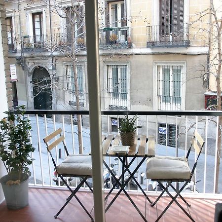 Apartamento Espejo Mágico Madrid Exterior foto